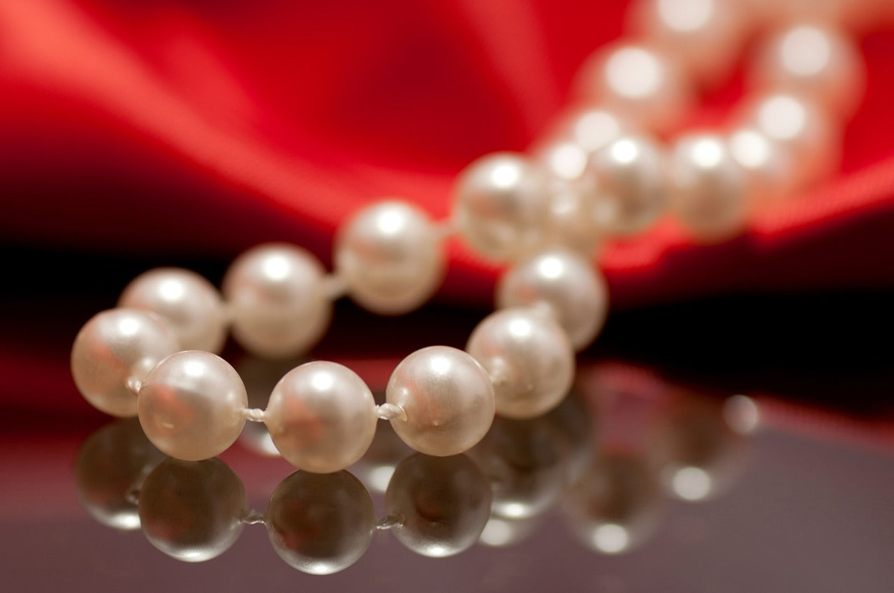 Why do Pearls Turn Yellow?