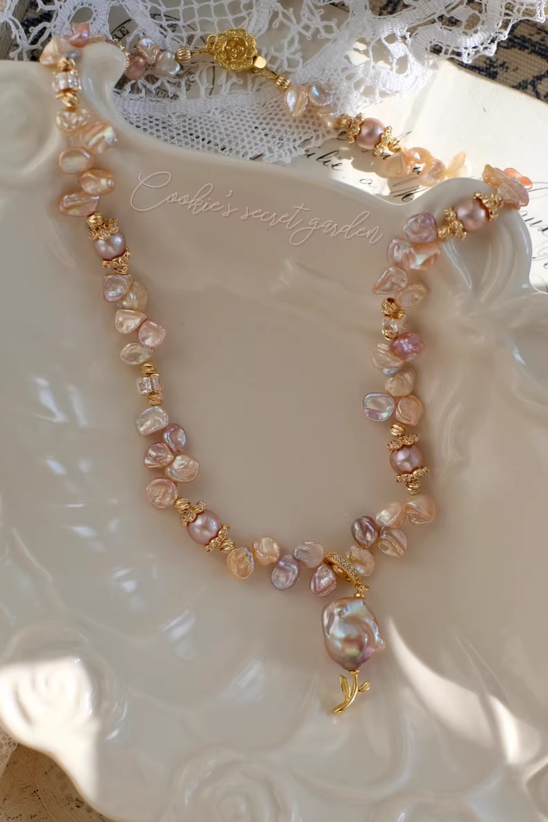 【Monet Garden Collection】 Handmade Nude Pink Petal Baroque Pearl Necklace