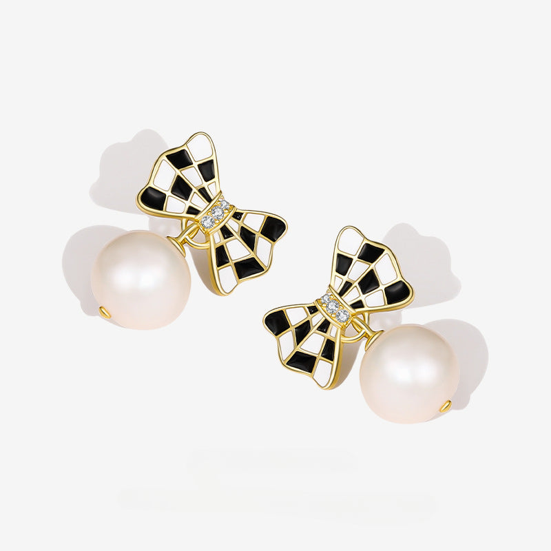 Checkerboard Bow Pearl Earrings