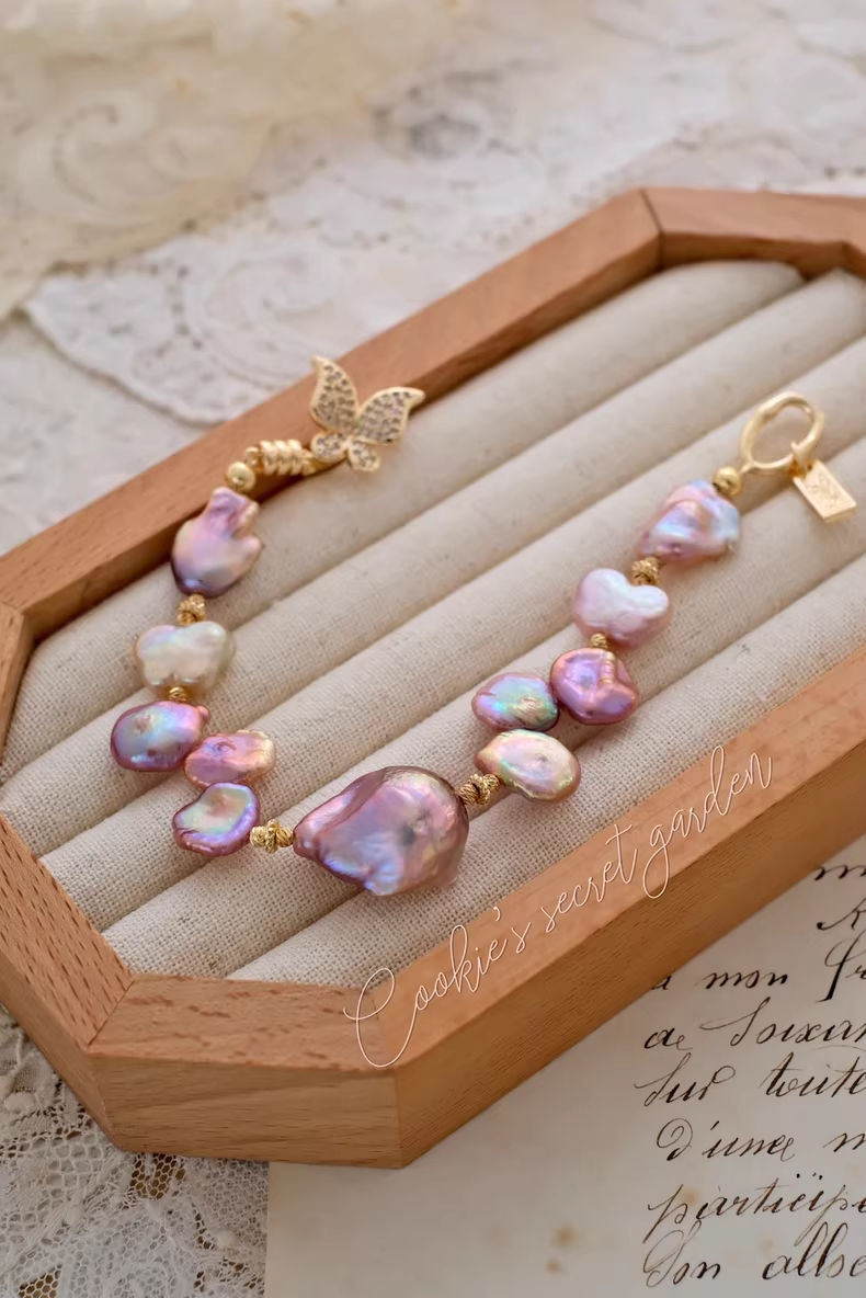 【Monet Garden Collection】 Handmade Butterfly Purple Baroque Pearl Bracelet