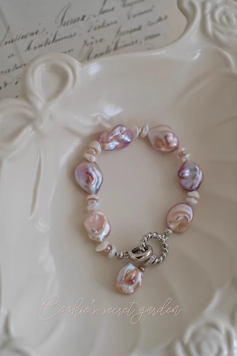 【Monet Garden Collection】 Handmade Creamy Rose Baroque Pearl Bracelet