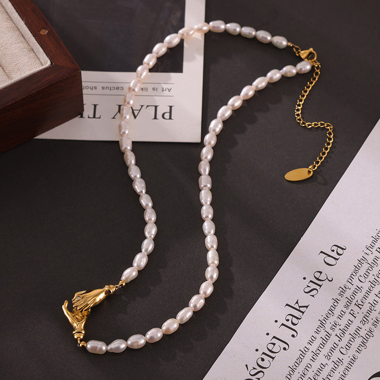 Shakehand Pendant Freshwater Pearl Necklace