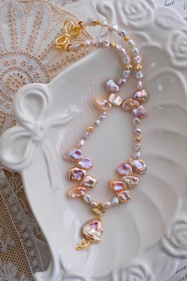 【Monet Garden Collection】 Handmade Glass Garden Baroque Pearl Necklace