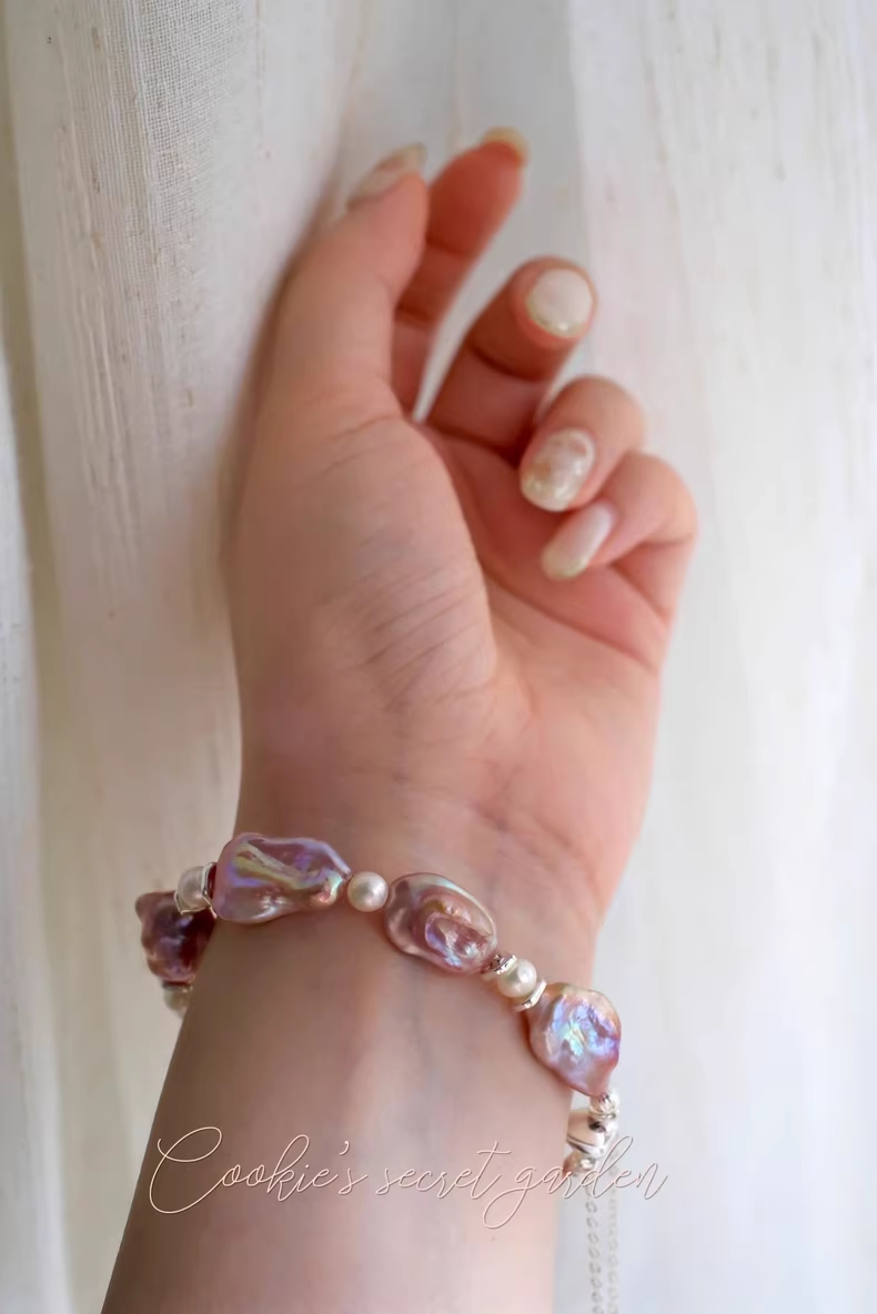 【Monet Garden Collection】 Handmade Beating Heart Baroque Pearl Bracelet