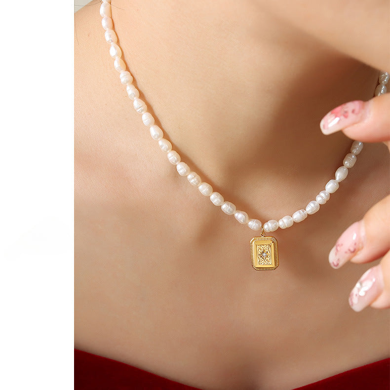 Rectangular Plate Inlaid Zircon Pendant Freshwater Pearl Necklace