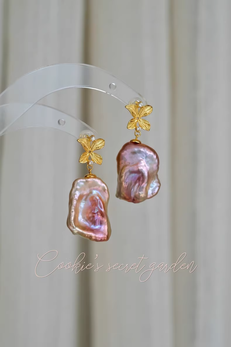 【Monet Garden Collection】 Handmade Flower Baroque Pearl Drop Earrings