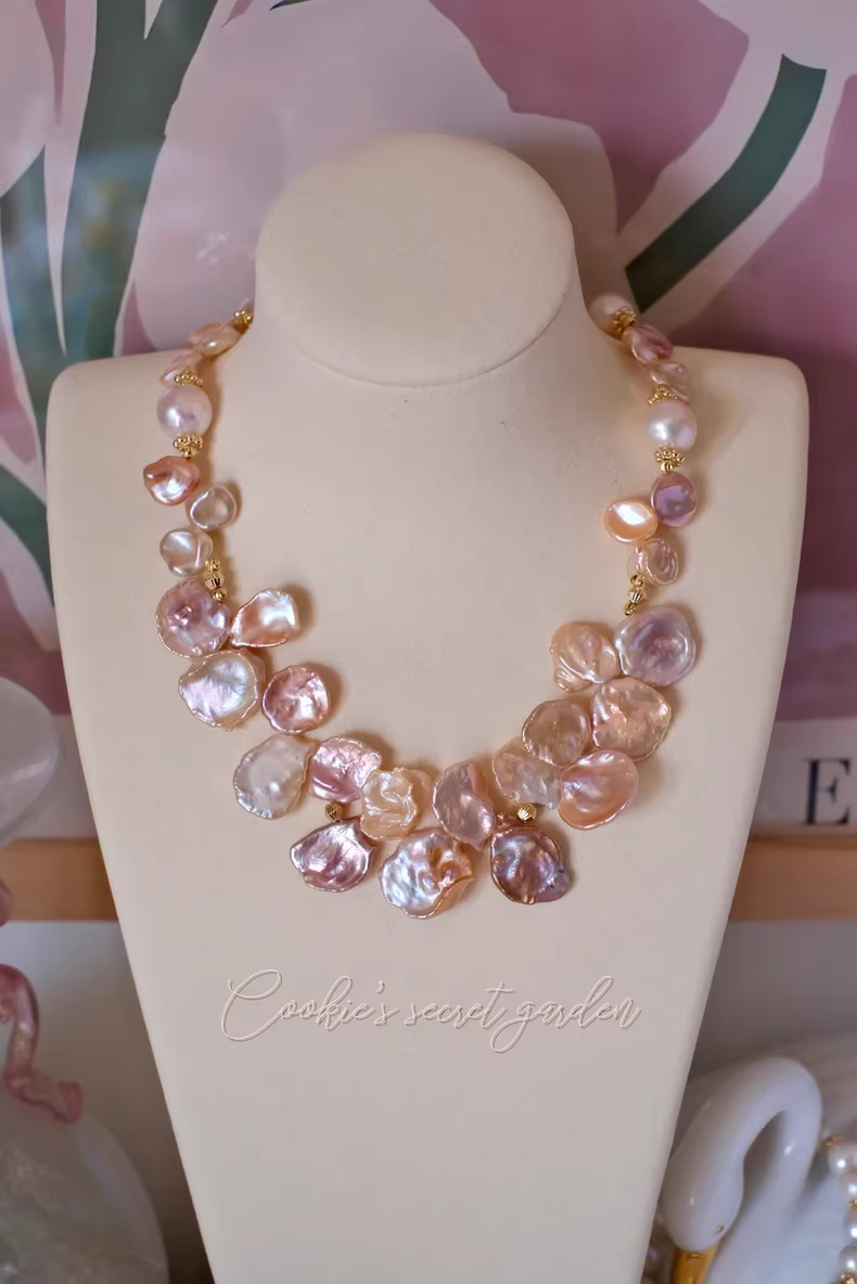 【Monet Garden Collection】 Handmade Oil Painting Petal Baroque Pearl Necklace