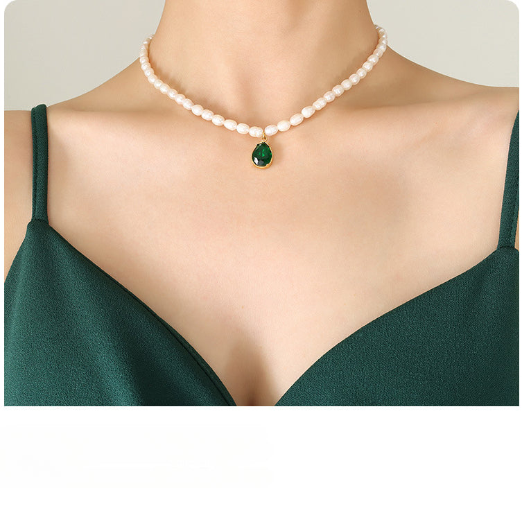 Deep Green Zircon Teardrop Pendant Freshwater Pearl Necklace