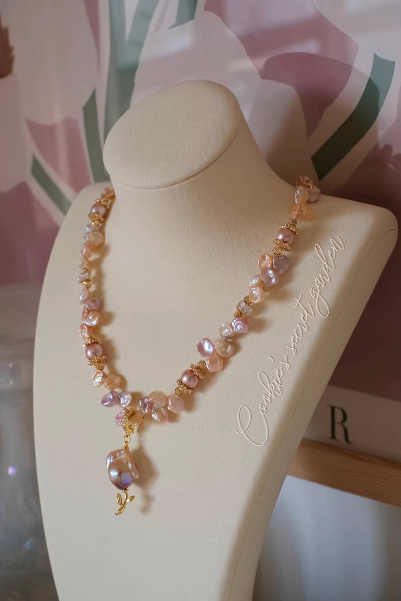 【Monet Garden Collection】 Handmade Nude Pink Petal Baroque Pearl Necklace