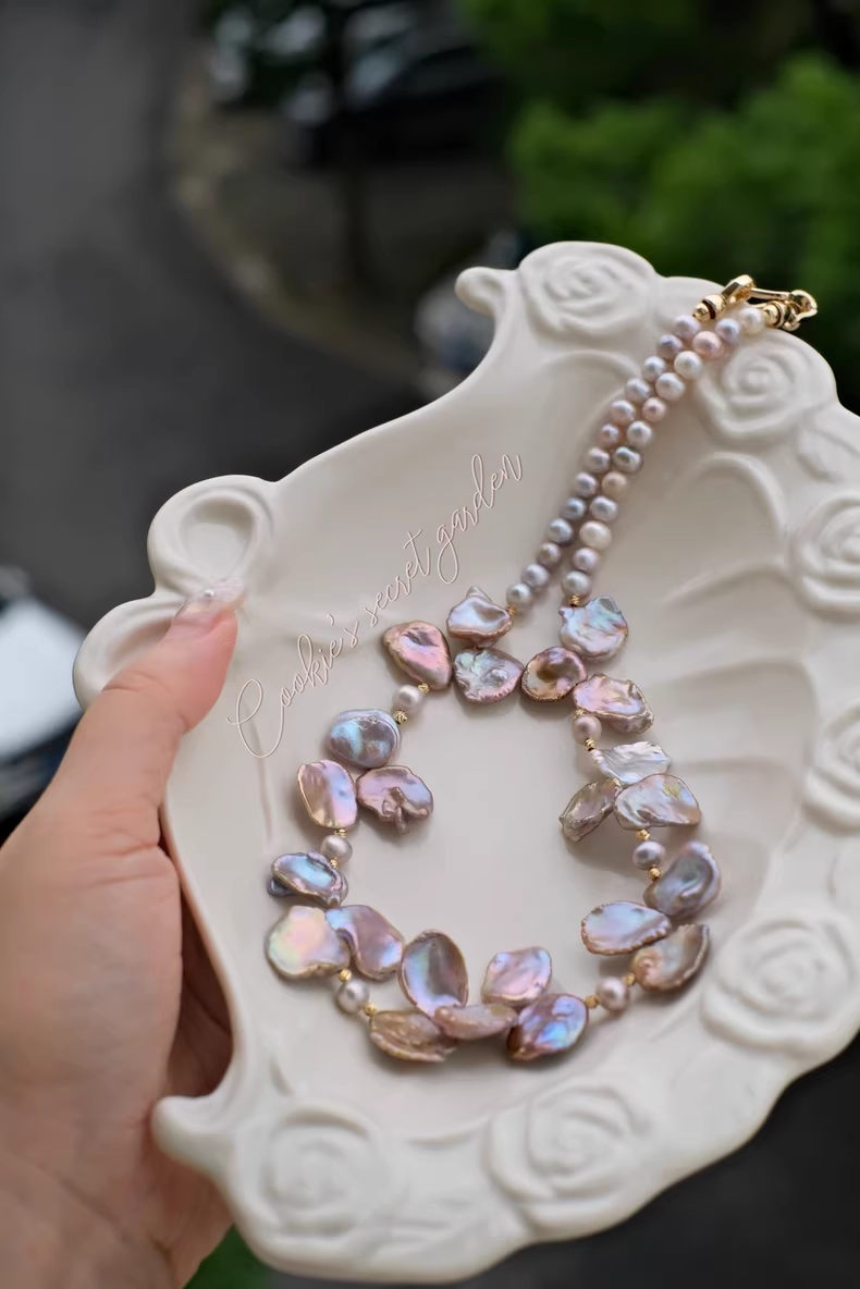 【Monet Garden Collection】 Handmade Vintage Elegant Petal Baroque Pearl Necklace