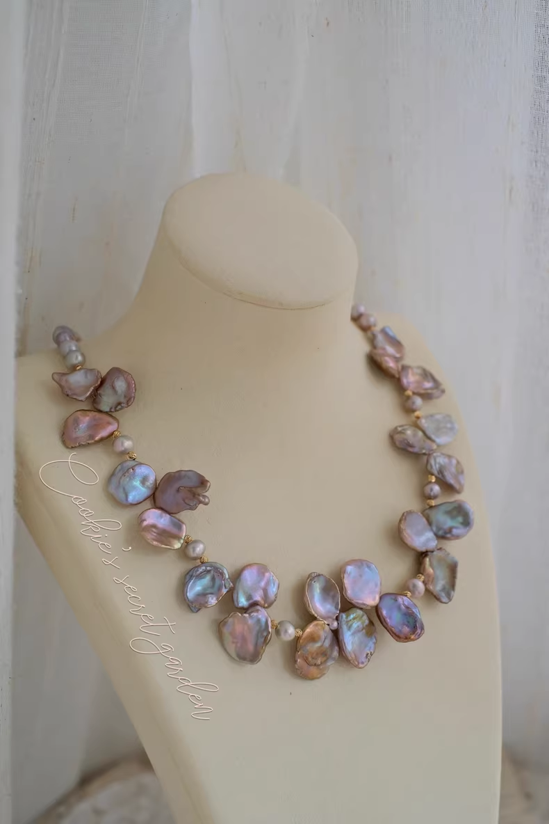 【Monet Garden Collection】 Handmade Vintage Elegant Petal Baroque Pearl Necklace