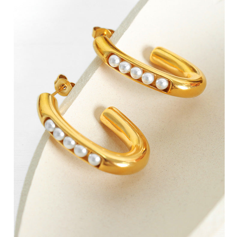 Chic C Shape Pearl Earring