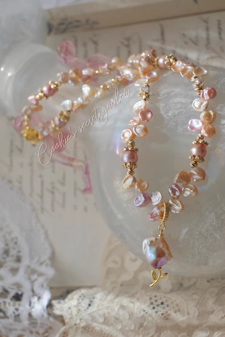 【Monet Garden Collection】 Handmade Nude Pink Petal Baroque Pearl Necklace