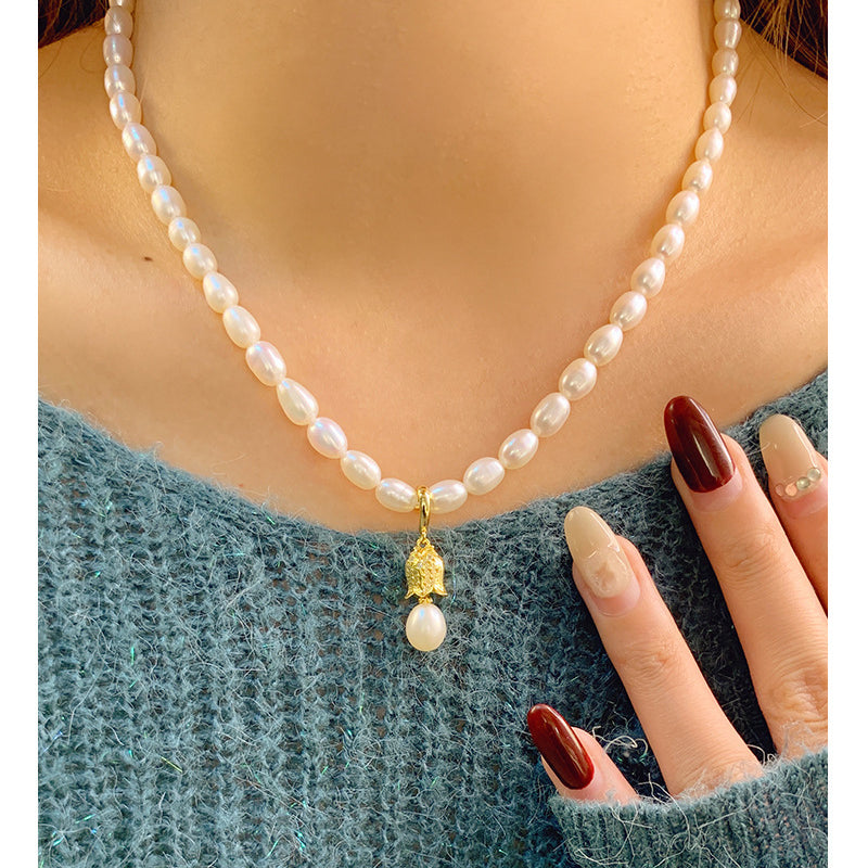 Luxury Bell Pendant Freshwater Pearl Necklace