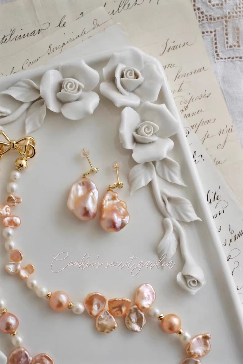 【Monet Garden Collection】 Handmade Morning Mist Baroque Pearl Earrings