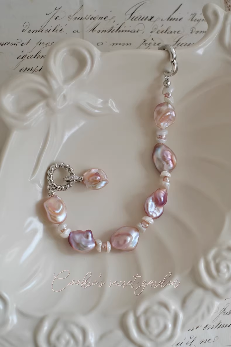 【Monet Garden Collection】 Handmade Creamy Rose Baroque Pearl Bracelet