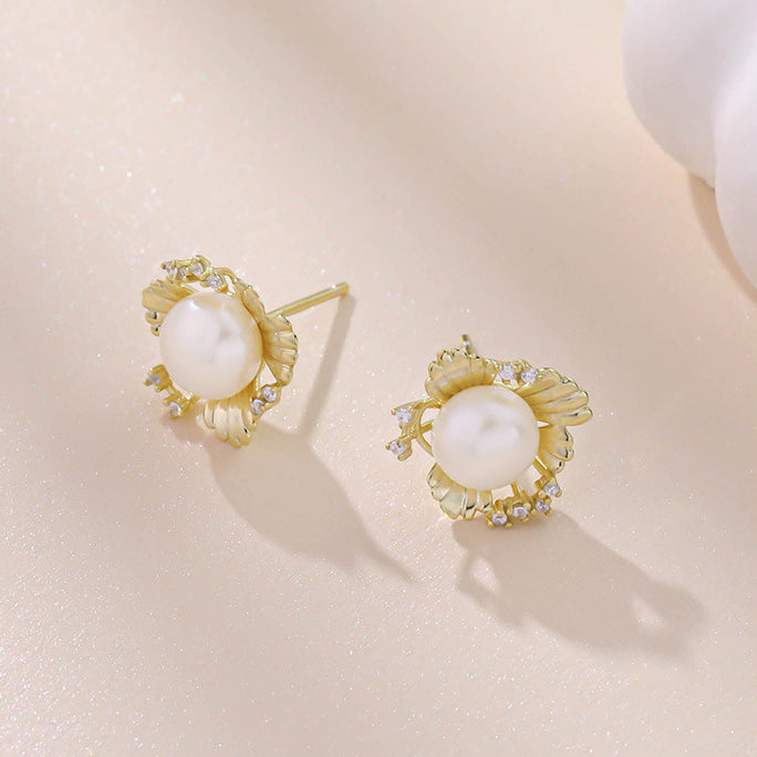 Irregular Flower Pearl Earrings Stud