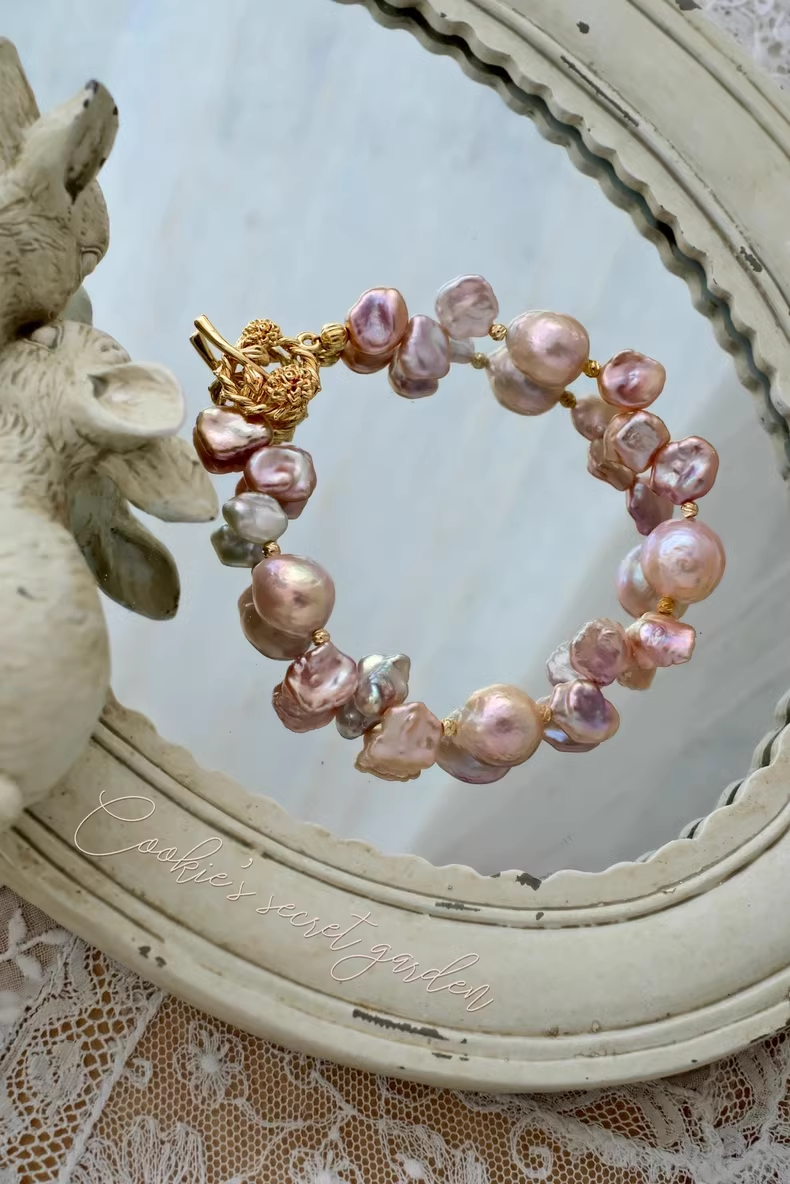 【Monet Garden Collection】 Handmade Peach Oolong Baroque Pearl Bracelet