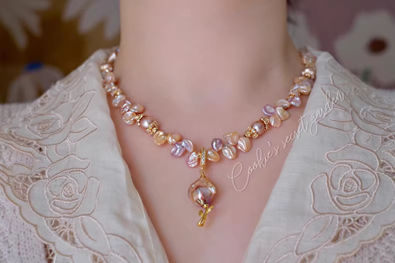 【Monet Garden Collection】 Handmade Nude Pink Petal Baroque Pearl Necklace