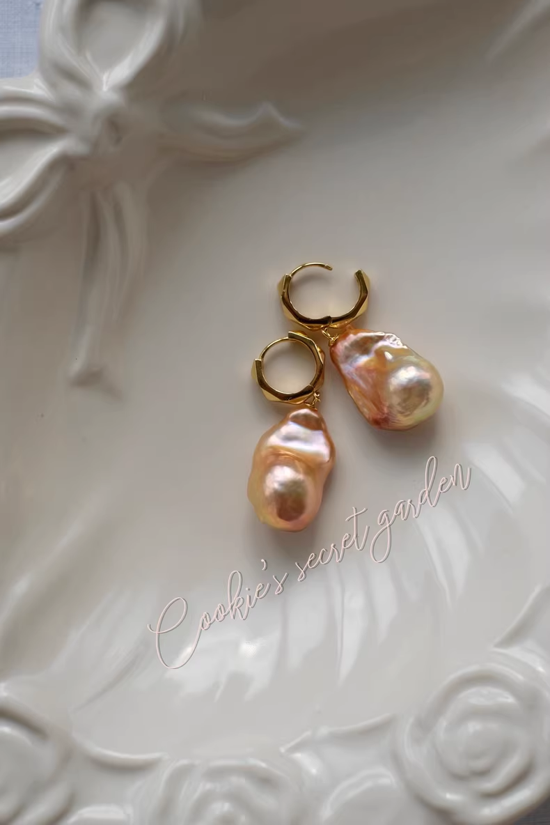 【Monet Garden Collection】 Handmade Caramel Baroque Pearl Earrings