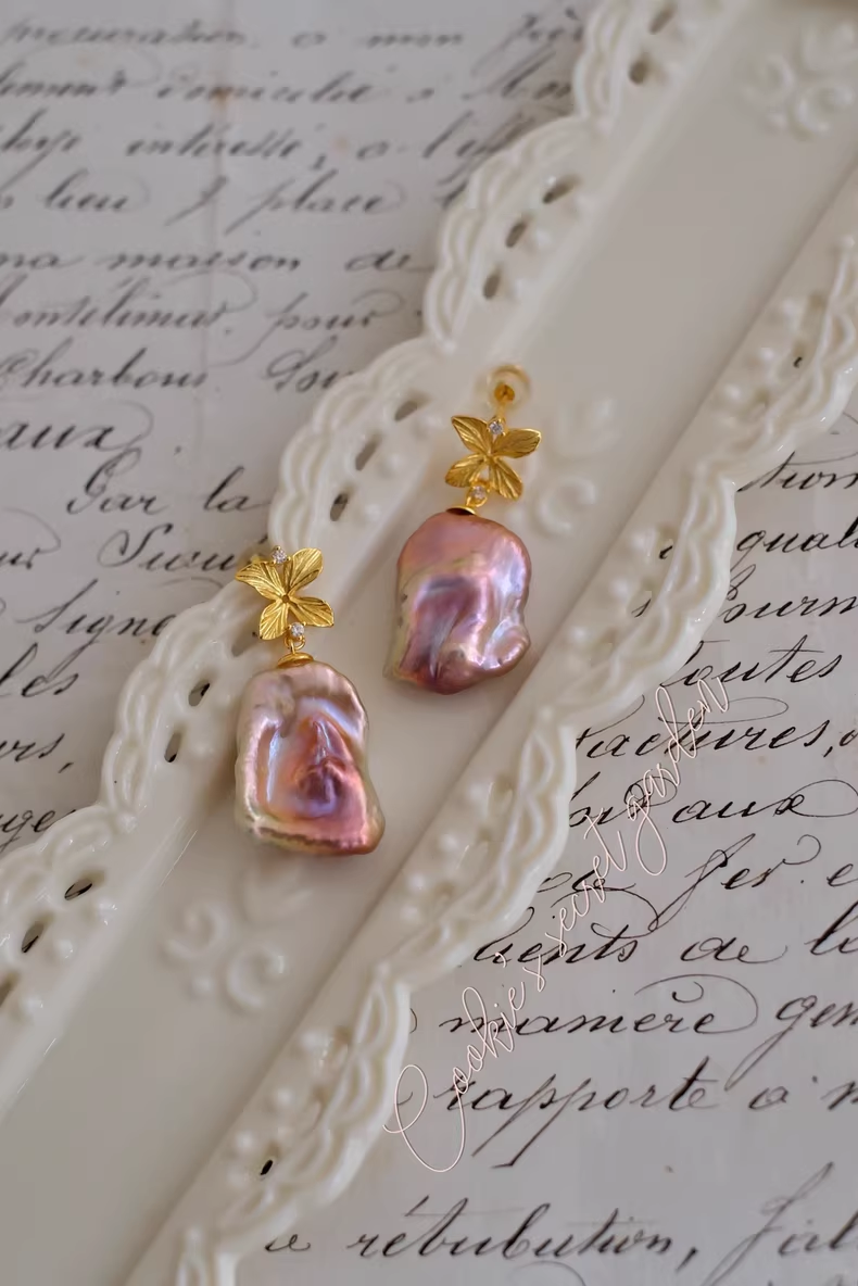 【Monet Garden Collection】 Handmade Flower Baroque Pearl Drop Earrings