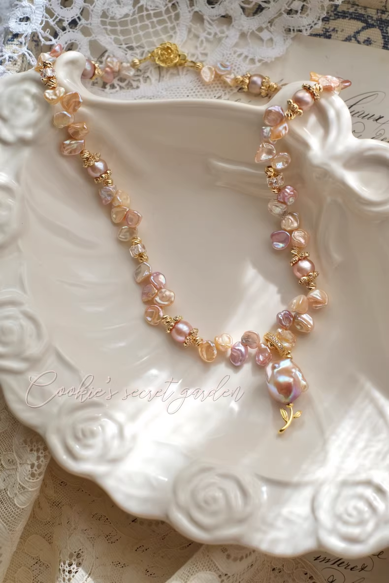 【Monet Garden Collection】 Handmade Nude Pink Petal Baroque Pearl Necklace