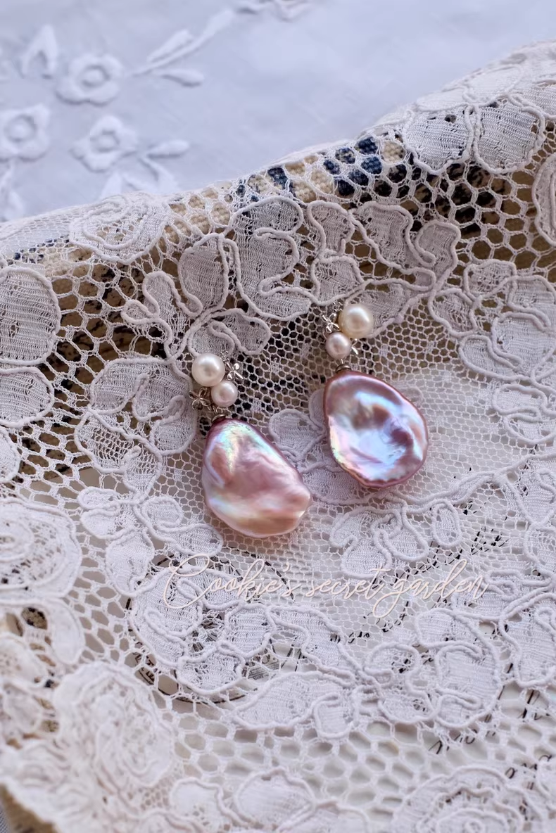 【Monet Garden Collection】 Handmade Chanson Baroque Pearl Earrings