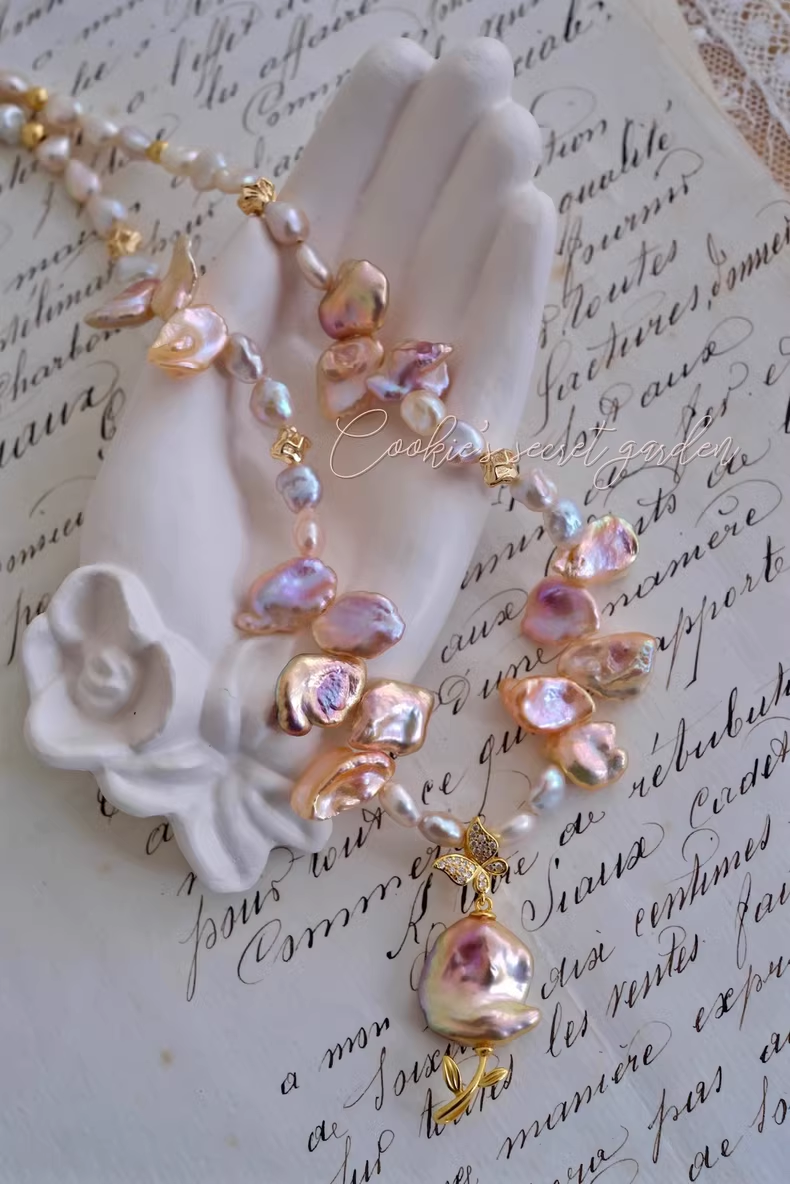 【Monet Garden Collection】 Handmade Glass Garden Baroque Pearl Necklace