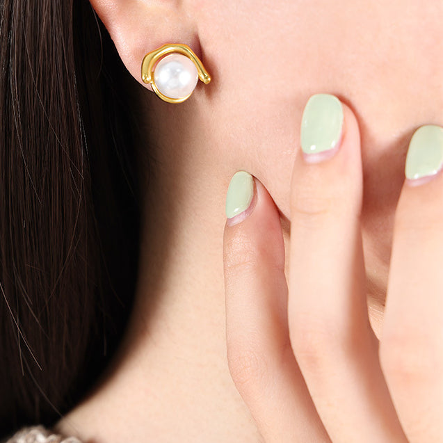 Geometric Simple Pearl Stud Earrings