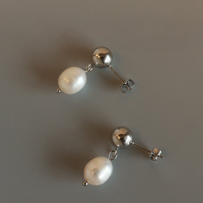 Simple Freshwater Pearl Drop Earrings