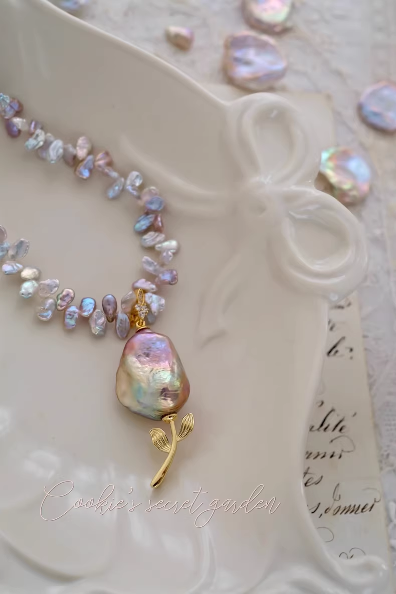 【Monet Garden Collection】 Handmade Fairyland Rose Baroque Pearl Pendant