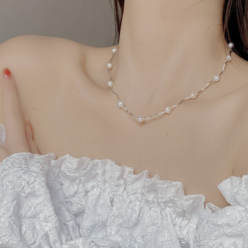 Wave Pearl Clavicle Necklace