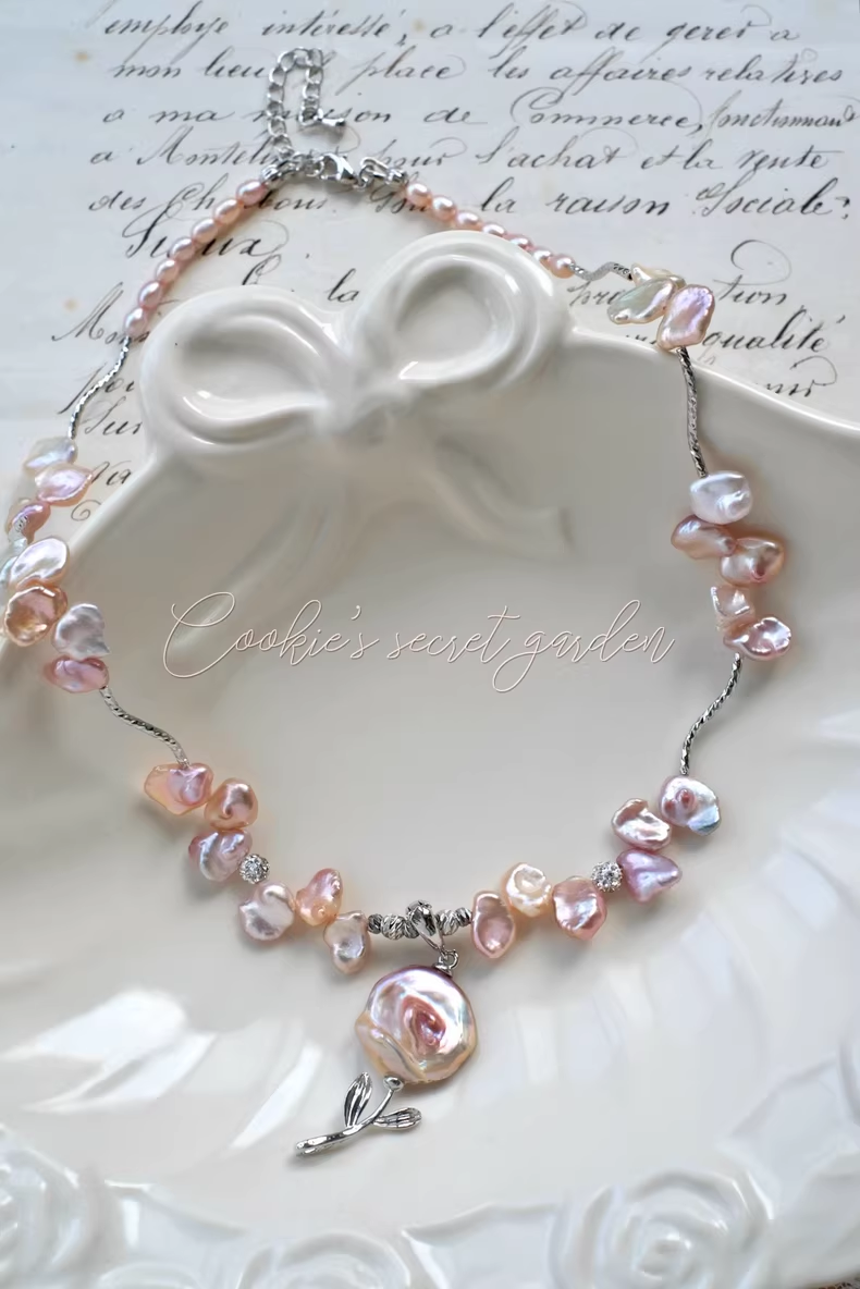 【Monet Garden Collection】Handmade Baroque Pearl Rose Pendant Necklace