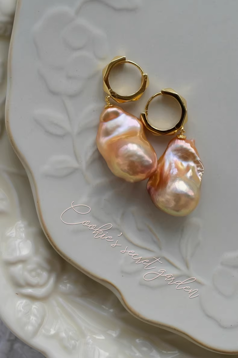 【Monet Garden Collection】 Handmade Caramel Baroque Pearl Earrings