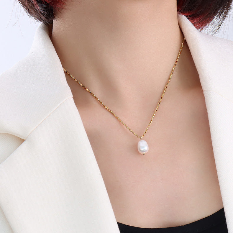 Single Freshwater Pearl Pendant Necklace