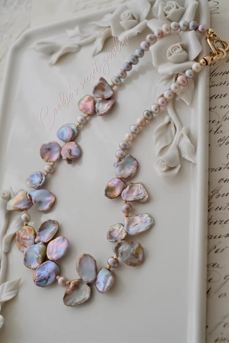 【Monet Garden Collection】 Handmade Vintage Elegant Petal Baroque Pearl Necklace