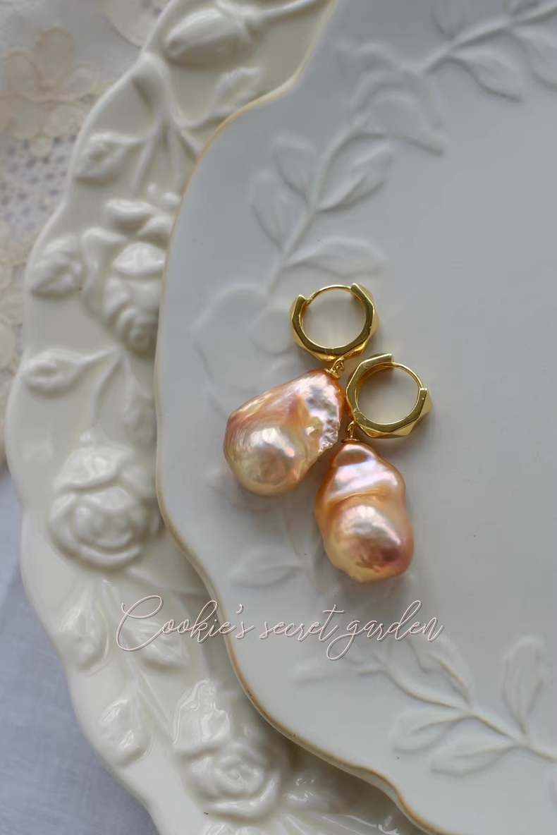 【Monet Garden Collection】 Handmade Caramel Baroque Pearl Earrings