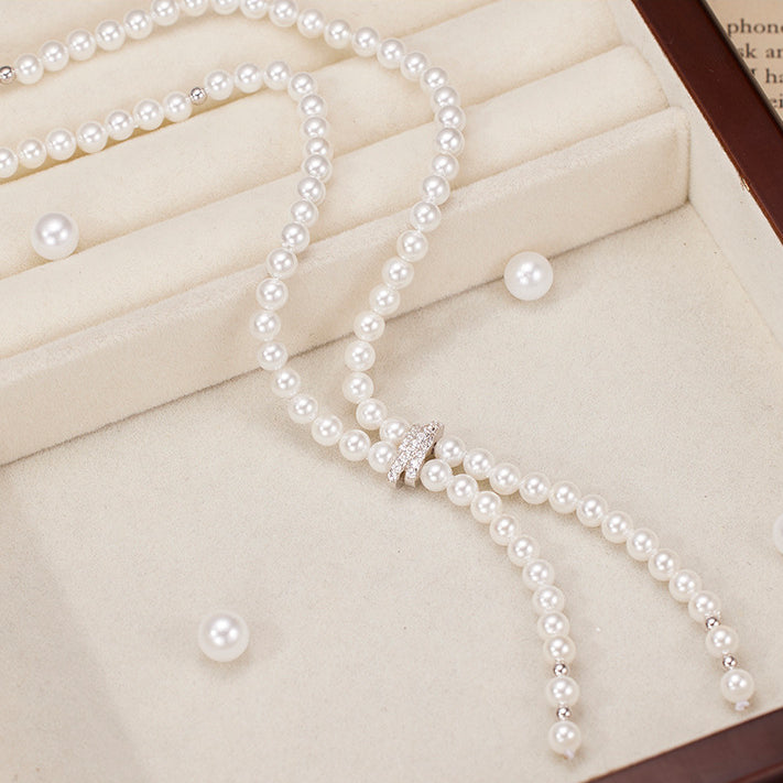 Long Y Pearl Necklace for Low-cut Dress