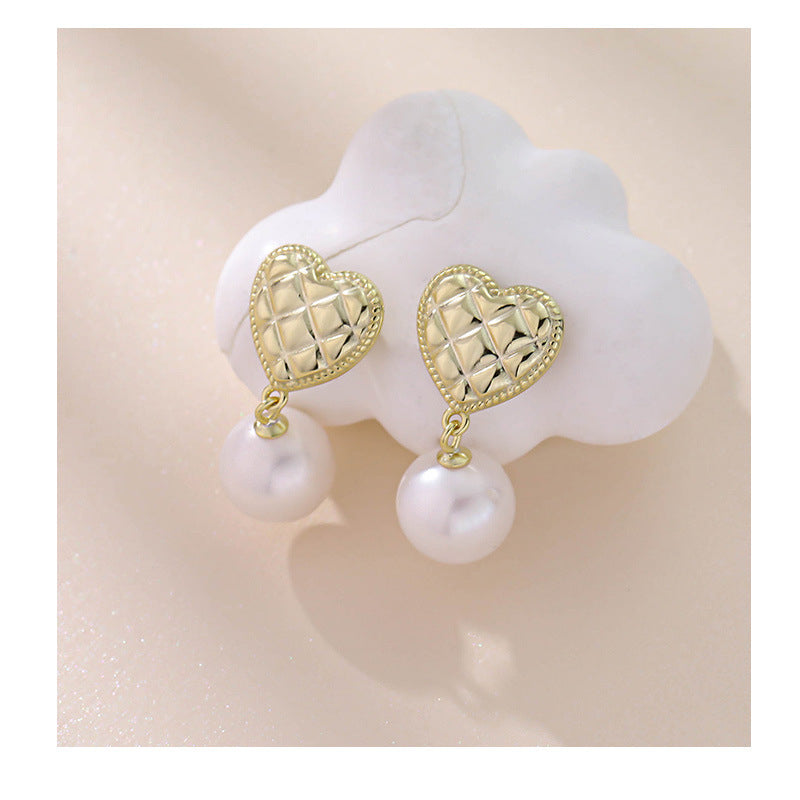 Lozenge Textured Love Heart Pearl Dangle Earrings