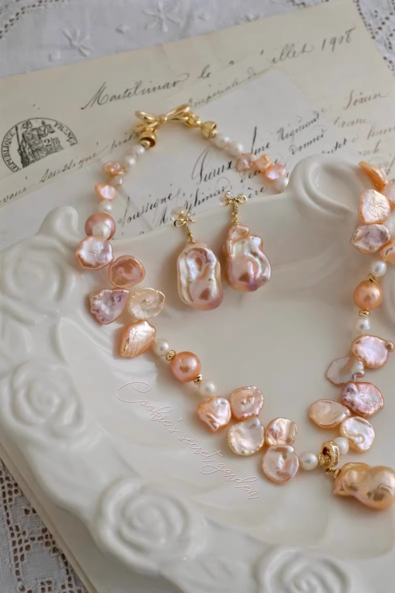 【Monet Garden Collection】 Handmade Morning Mist Baroque Pearl Earrings