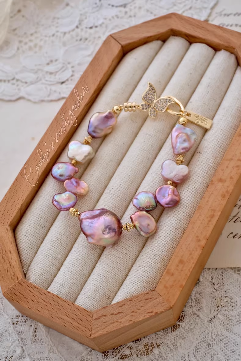 【Monet Garden Collection】 Handmade Butterfly Purple Baroque Pearl Bracelet