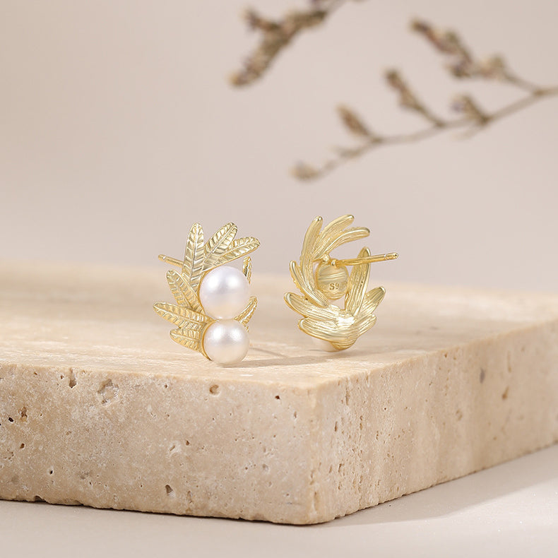 Leaves Pearl Earrings Stud