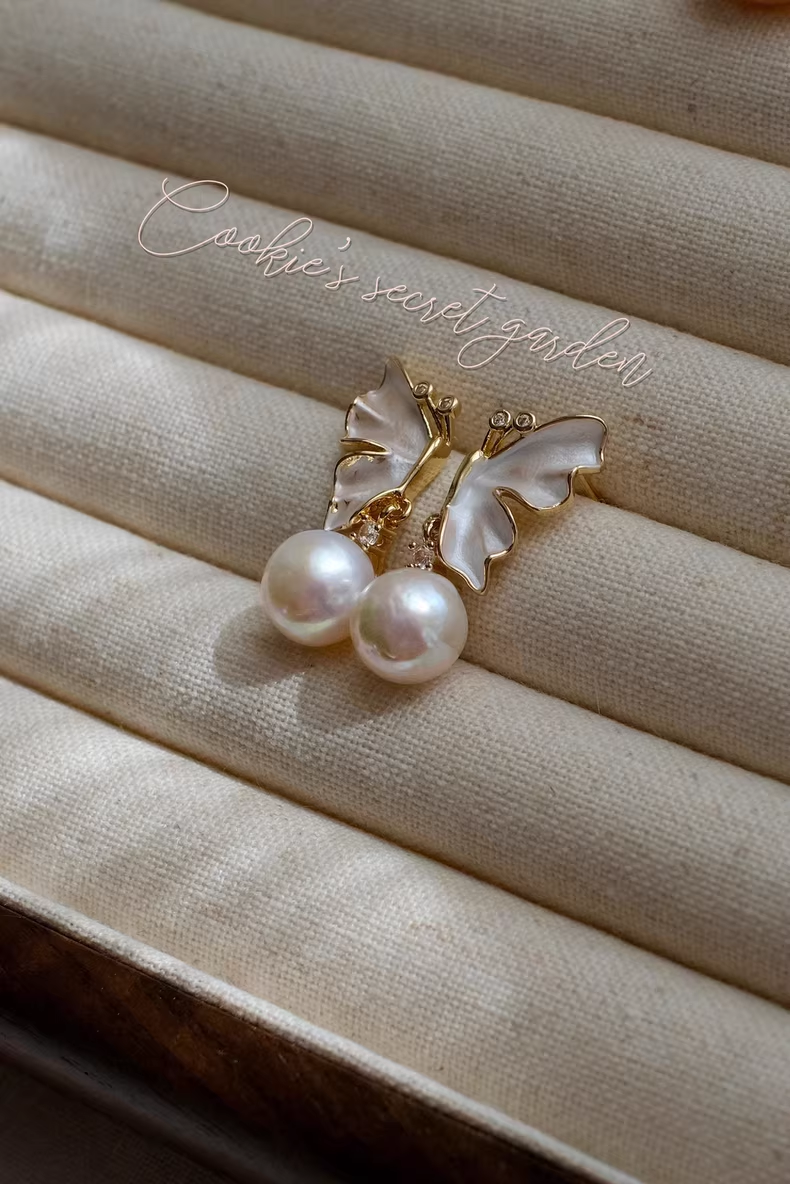 【Monet Garden Collection】 Handmade Butterfly Baroque Pearl Earrings