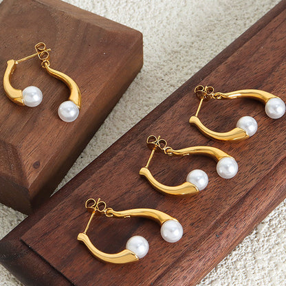 Vintage Curve Asymmetric Pearl Earrings