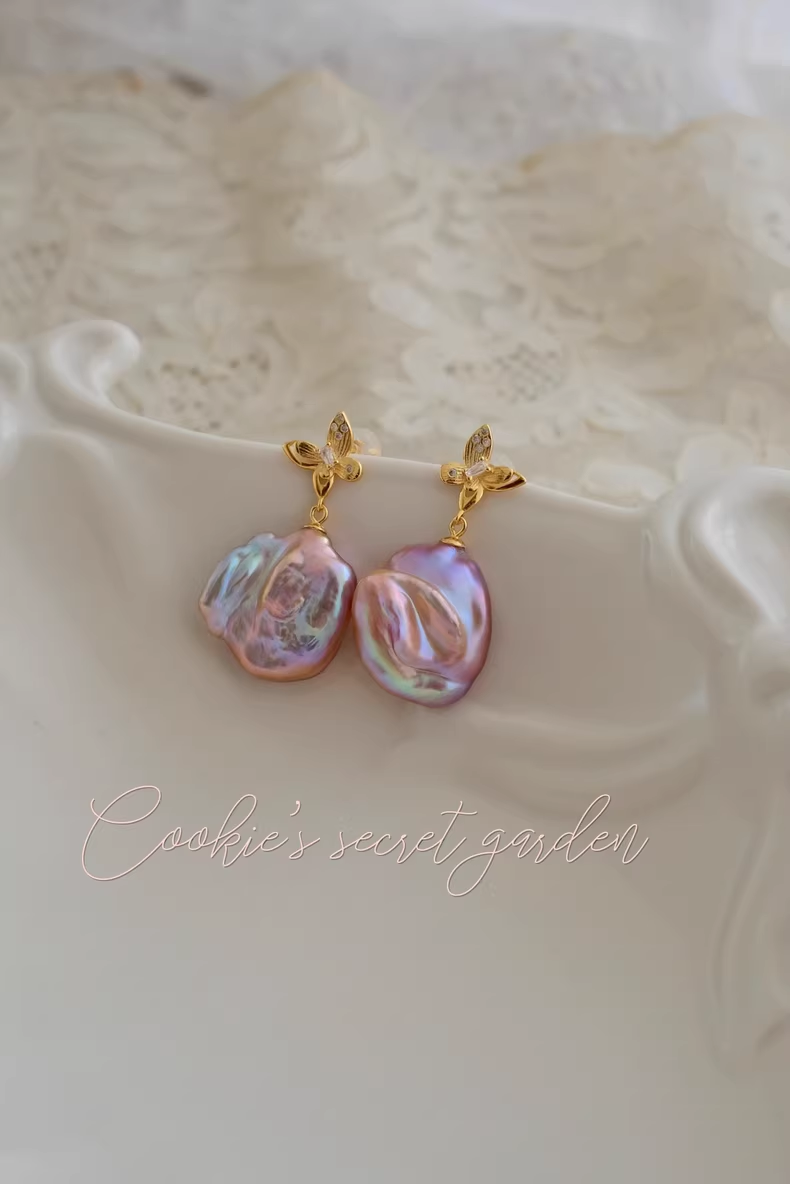 【Monet Garden Collection】 Handmade Butterfly Purple Baroque Pearl Earrings