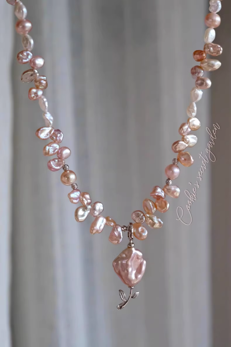 【Monet Garden Collection】 Handmade Rose Baroque Pearl Pendant Necklace