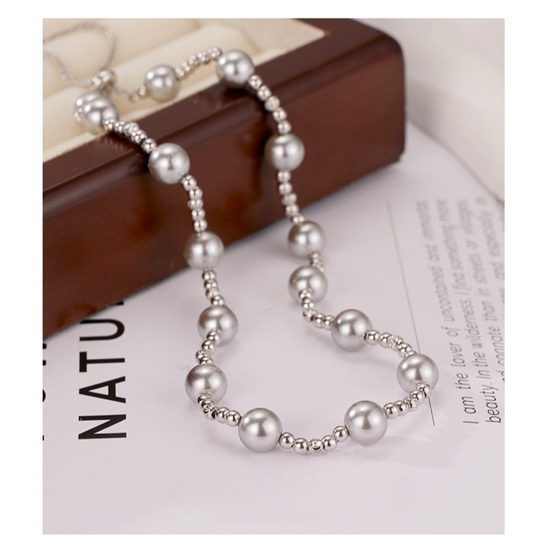 Pulling Grey Swarovski Pearl Necklace