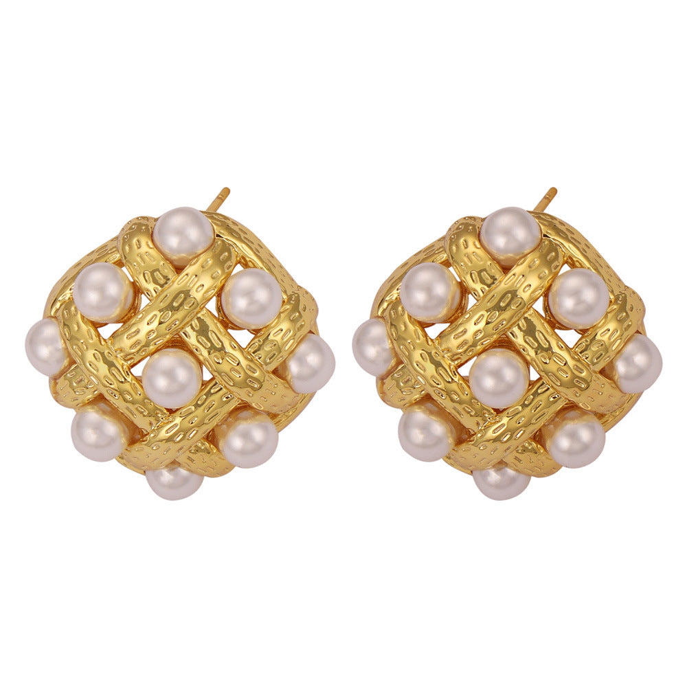 Retro Hollow Cube Pearl Stud Earrings