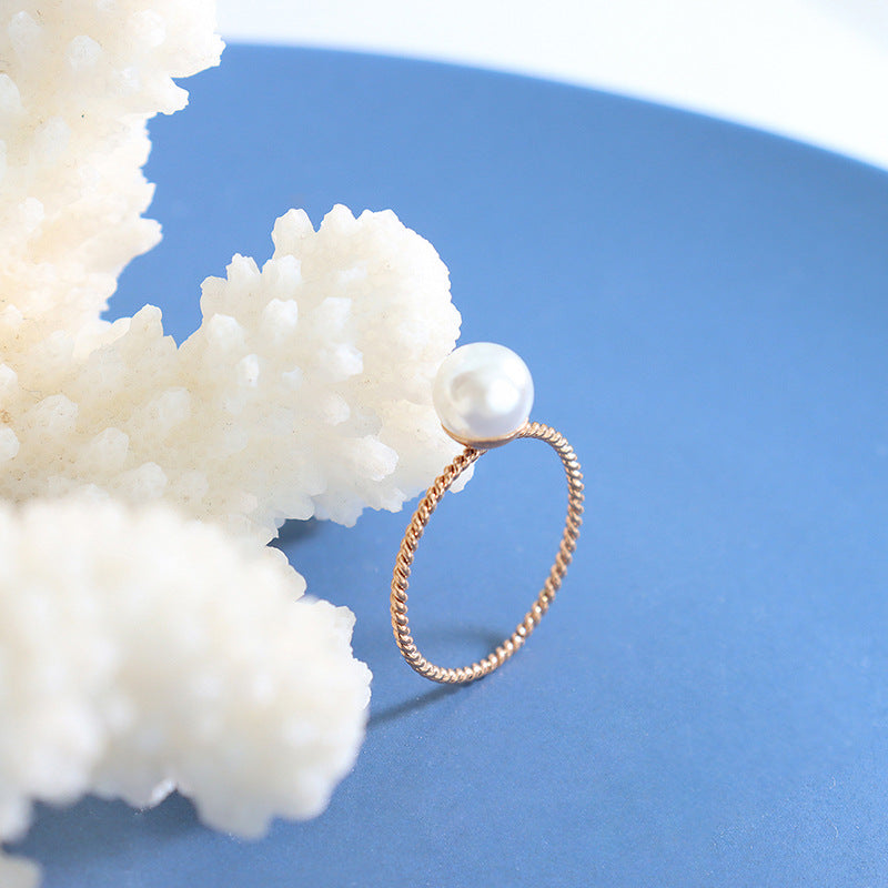 Twist Rose Gold Pearl Ring