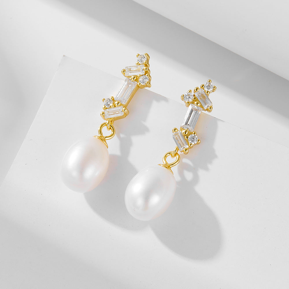 Vintage Elegant Freshwater Pearl Earrings